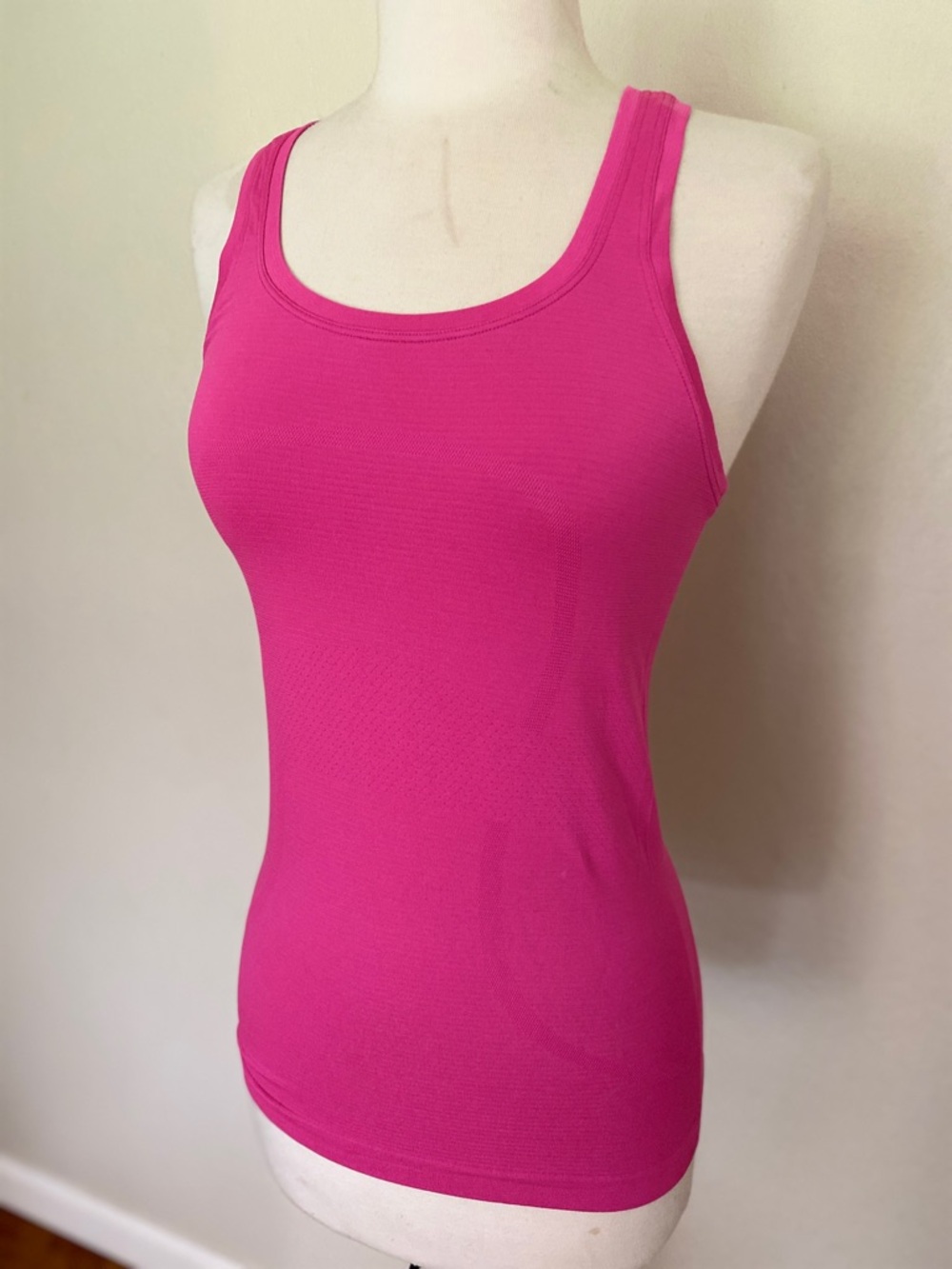 Lululemon Racerback Raspberry Tank Top - Picture 2 of 7
